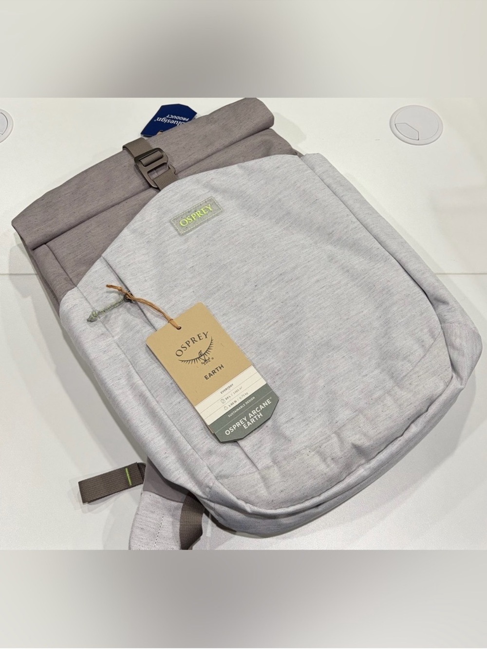 Osprey Adult Arcane Roll Top 24 L Travel Backpack Pack Bag Grey Earth NWT Hike